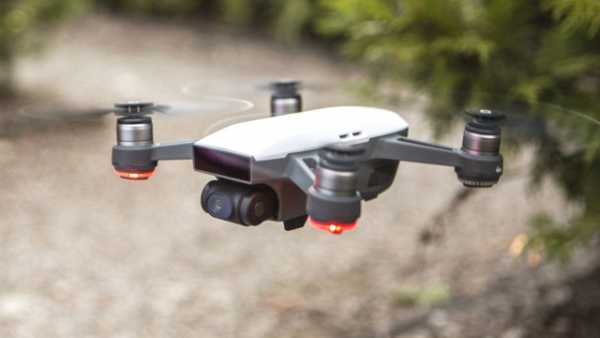 DJI Spark - malý dron, ale velký skok pro &quot;dronění&quot;