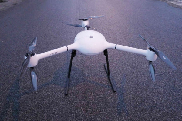 Dron Flydeo bude sloužit Policii