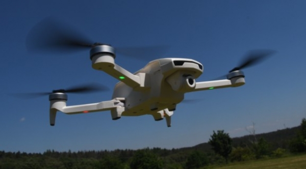 SkyWatcher LARK: další levný skládací dron s kamerou a GPS